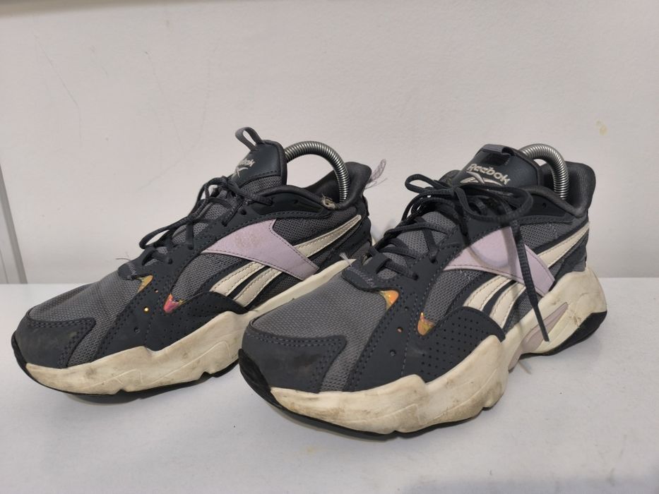 Rebook обувки номер 37.5