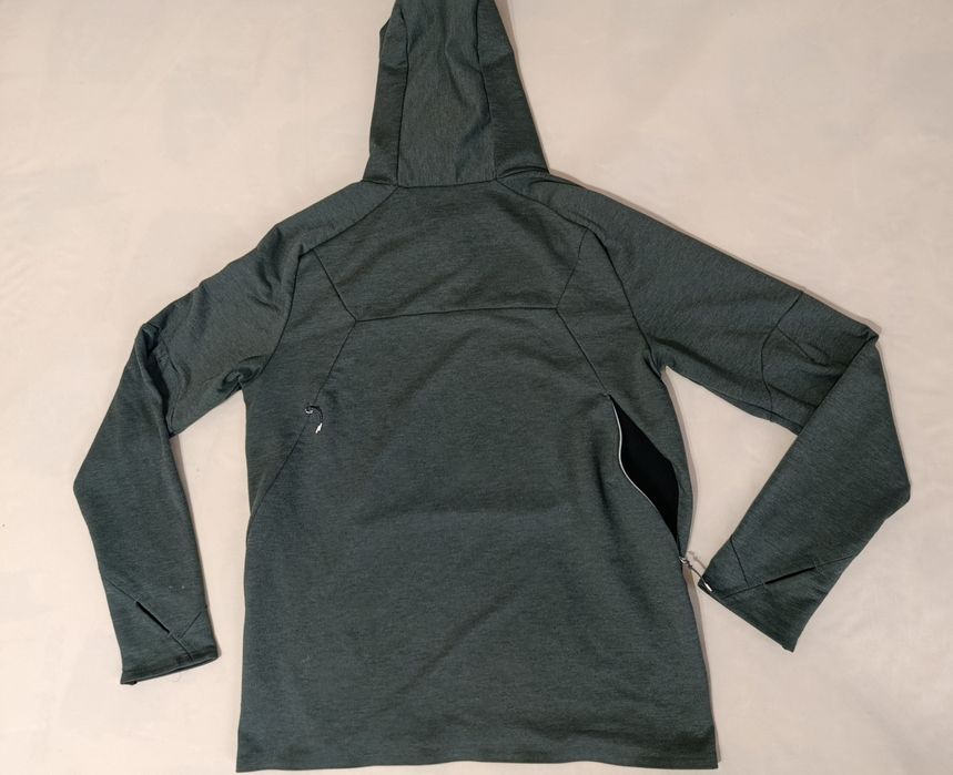 On cloud мъжки суичър