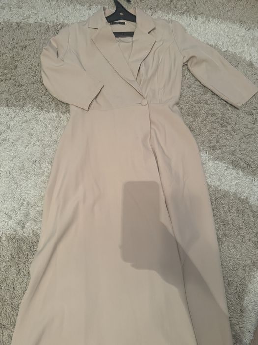 Продам платье женское