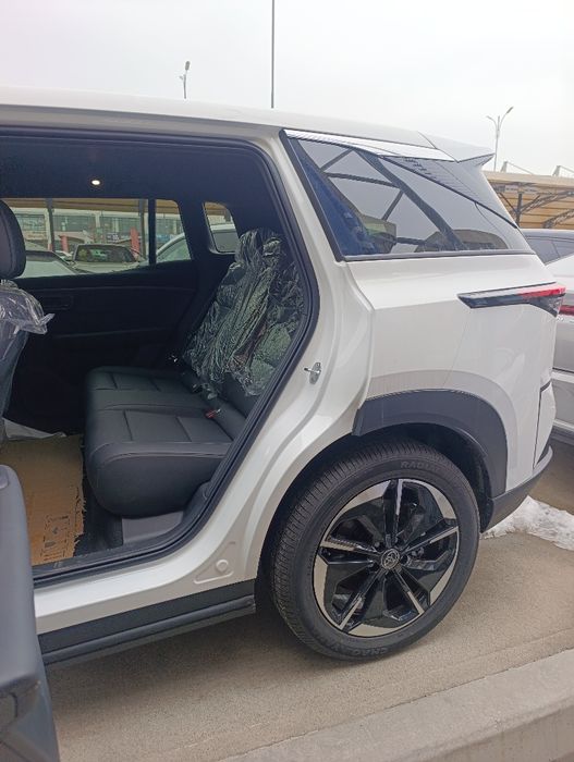 Toyota BZ3X 2025 бонус танировка