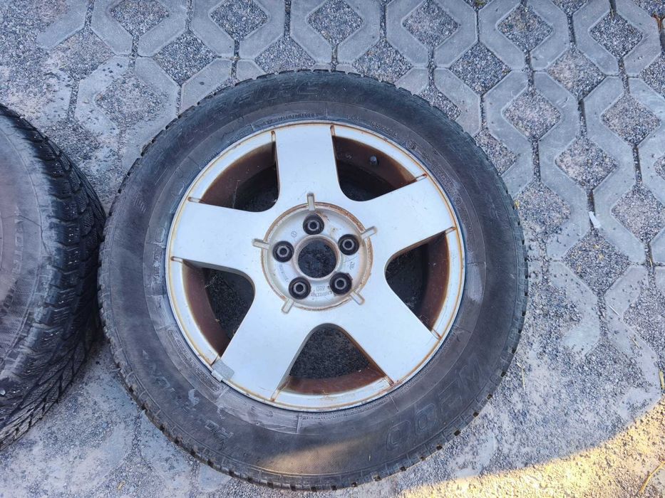 Оригинални лети джанти 15"с гуми за golf 4