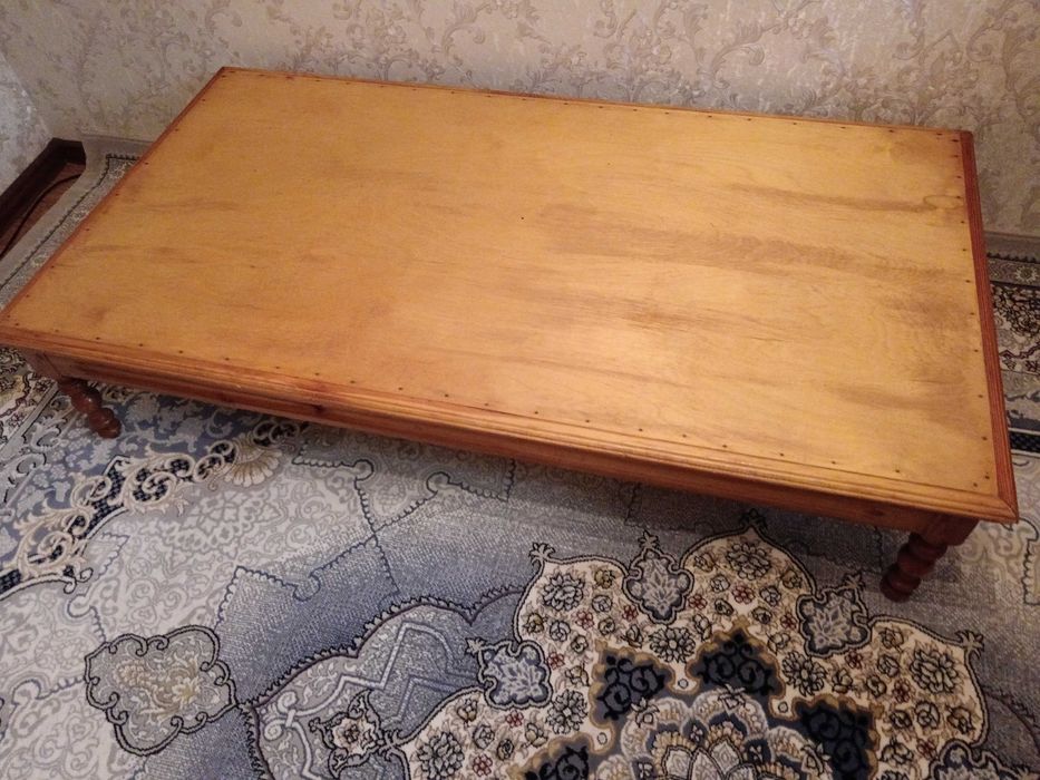 Хон тахта (стол)