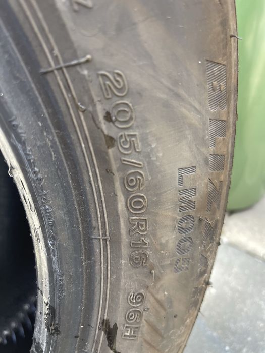 2 anvelope bridgestone 205/60r16