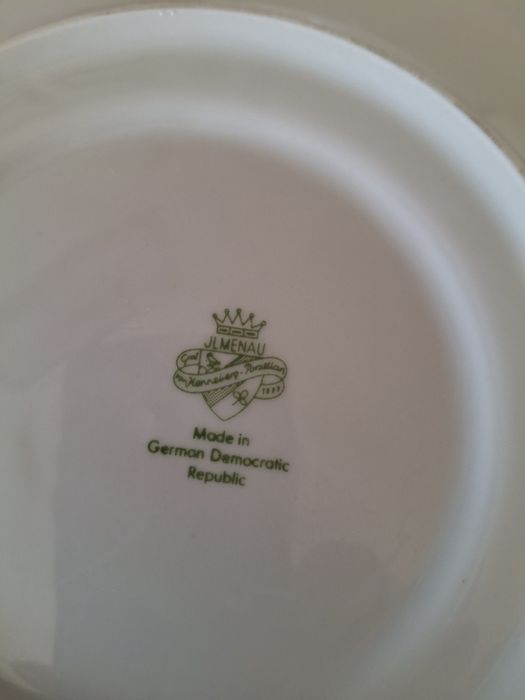 Продам маслёнку и конфетницы  Чехословакия