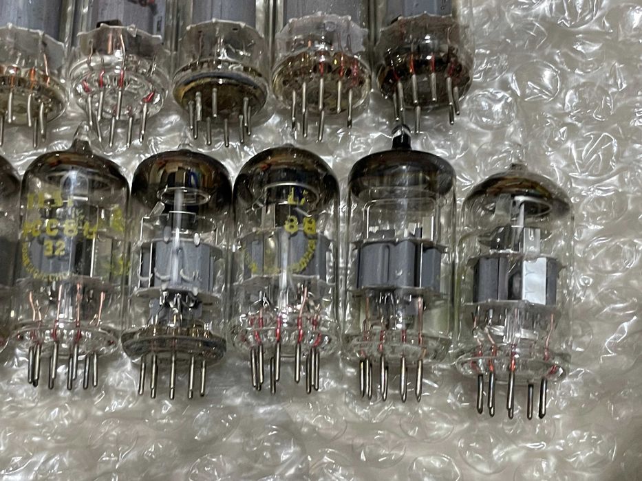комплект 29 лампи радиолампи