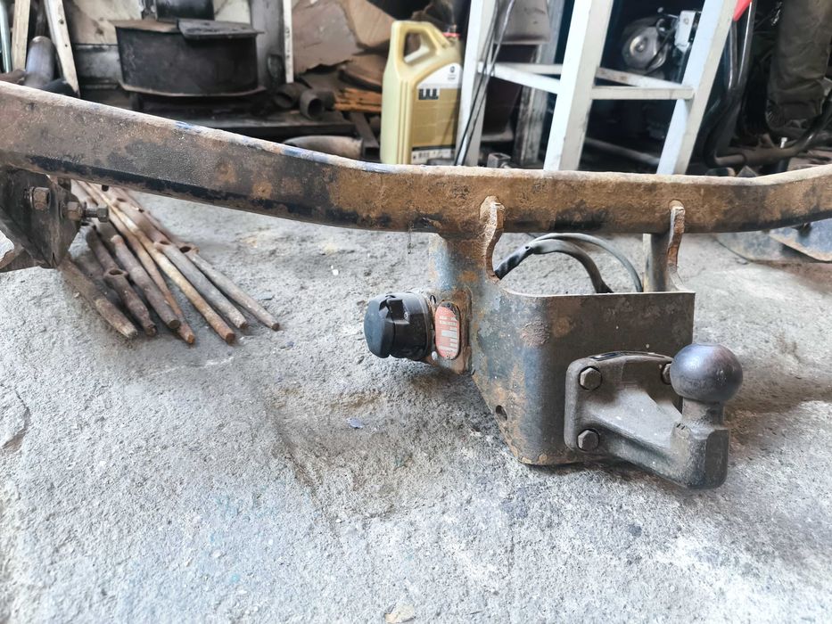 Теглич Toyota hilux