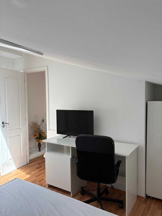 CENTRAL Garsonieră la curte pe 2 nivele – Rond Coșbuc | 1400 lei