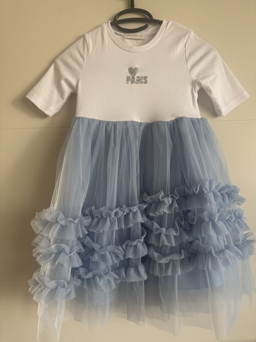 Официални рокли с дантела