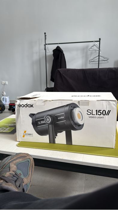 Световой прибор Godox SL 200