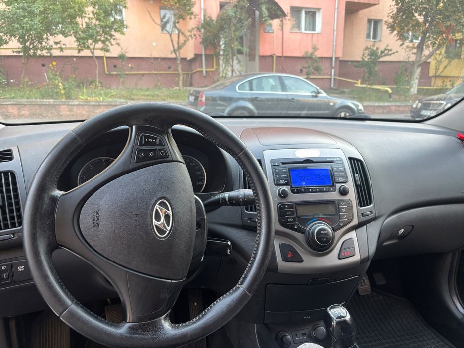 HYUNDAI i30 2011 — imagine 4