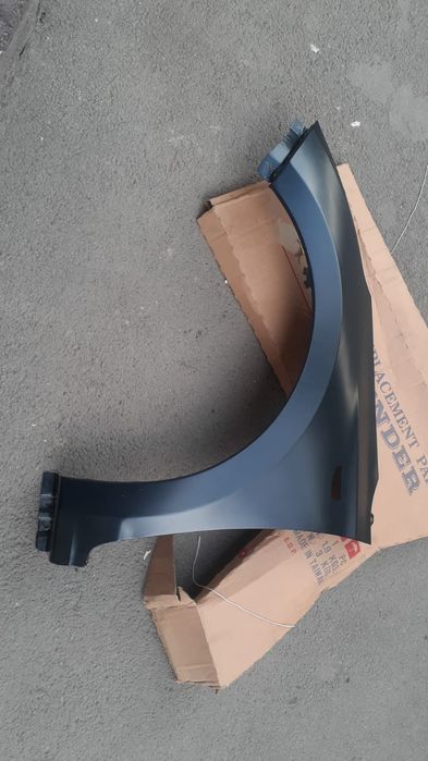 Продам крыло на hyundai accent