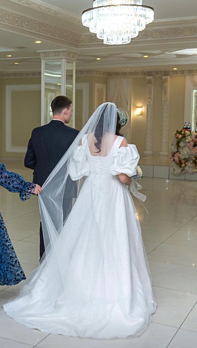 Продаю свадебное платье