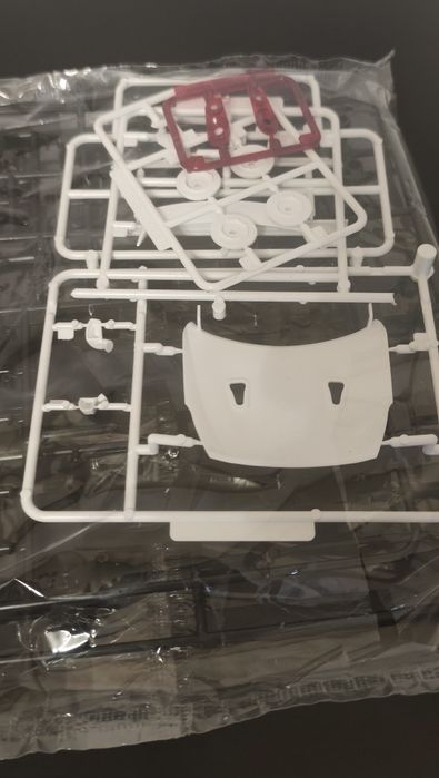 Nissan GTR R35 V - Spec Aoshima model kit