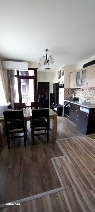 Апартамент с две спални център