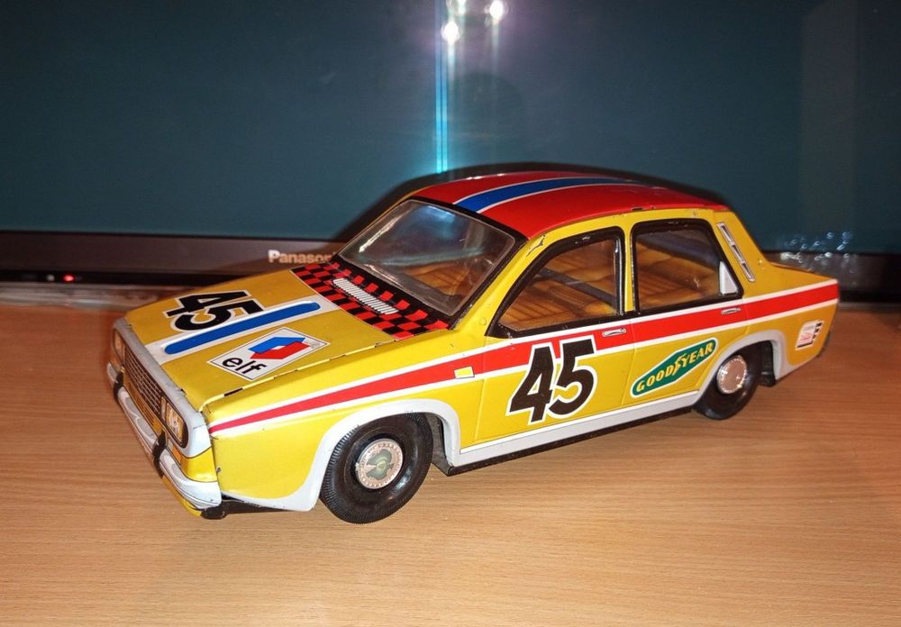 Mașinuță metalică Renault R-12 Jaya,Spania,anii 1970,scară 1/12