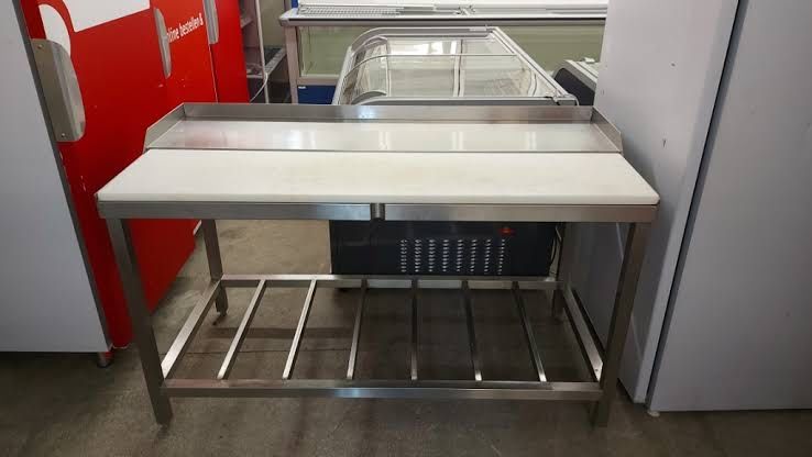 Mese de inox / spalatoare de inox / hote profesionale