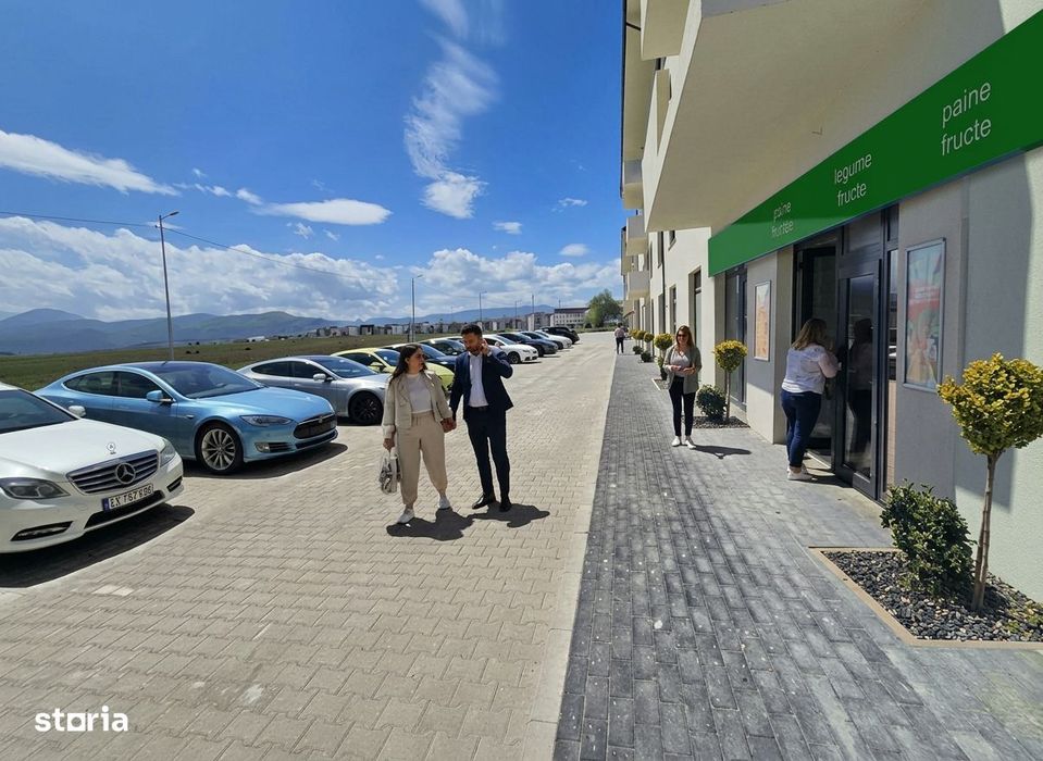 Spatiu Comercial cu Vitrine, Open Space, 100 mp - Doamna Stanca Sibiu