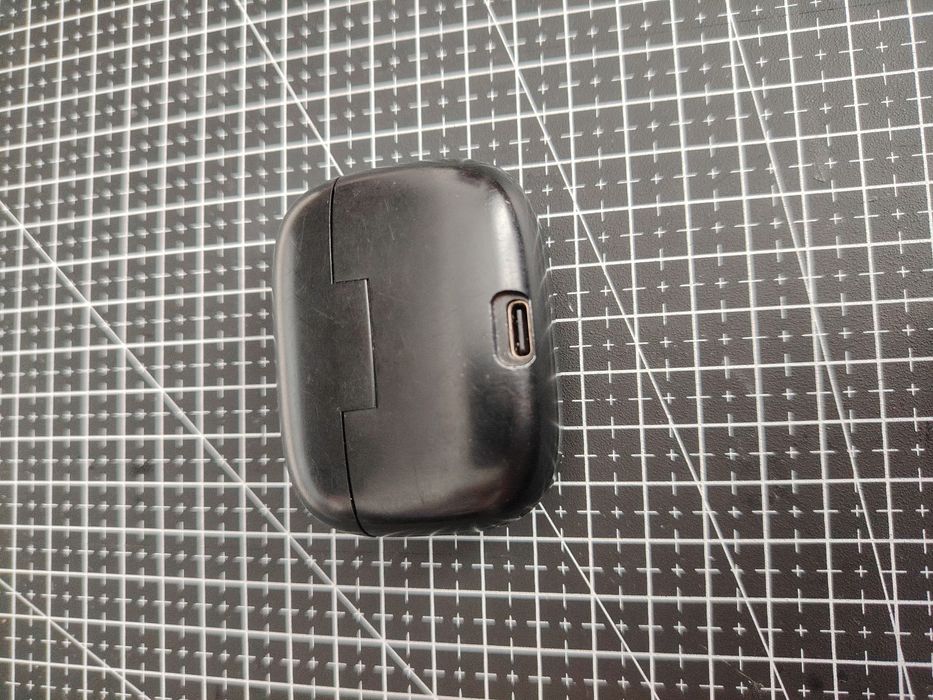 JBL Tune 230NC + Soundcore Liberty Air 2