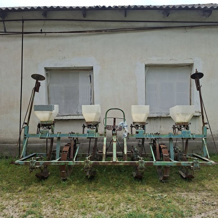 Срочно Селька сотилади, продаётся сельского хозяйственный техник.