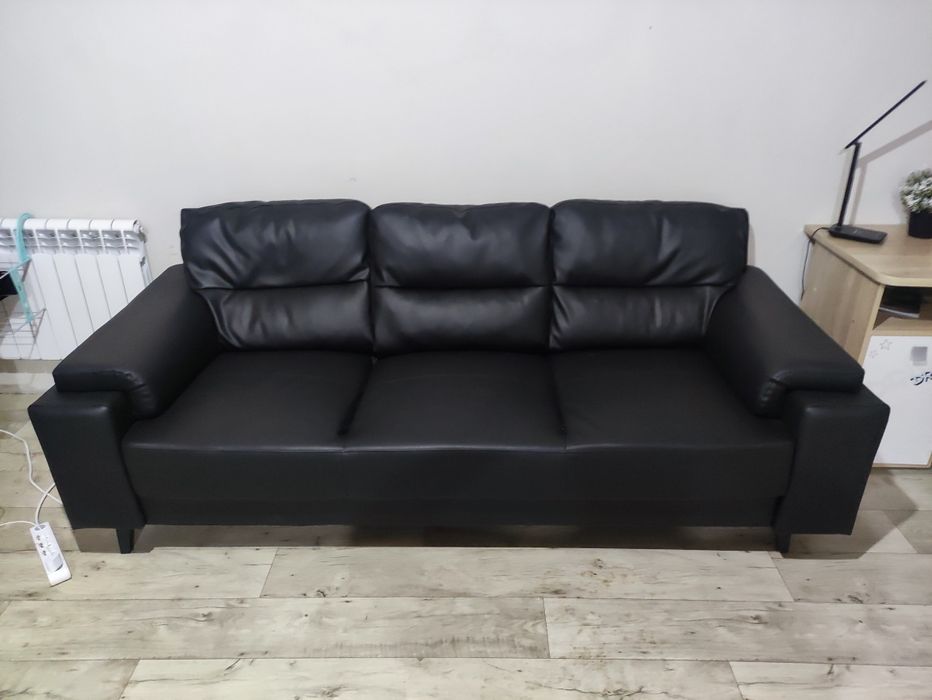 Продам мебель со стульями