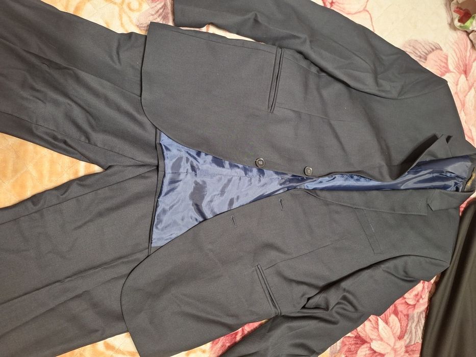 Продам пиджак с брюками