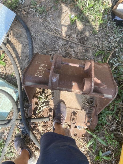 Ковш на мини экскаватор