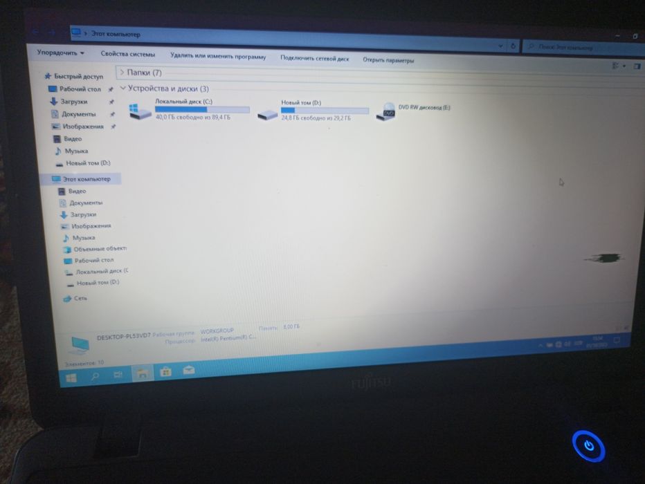 Navoida Noutbuk azu 8gb ssd 128gb