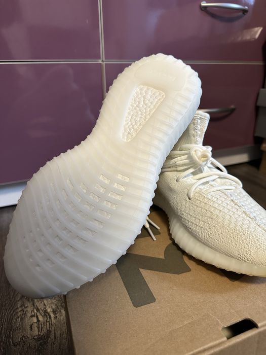 Yeezy boost 350v2 Bone
