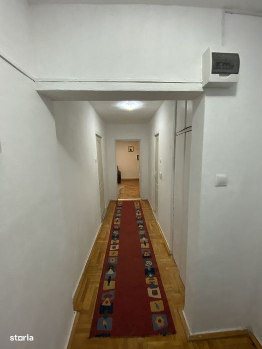 Proprietar vând Apartament 2 camere decomandat Centrul Civic, Brașov