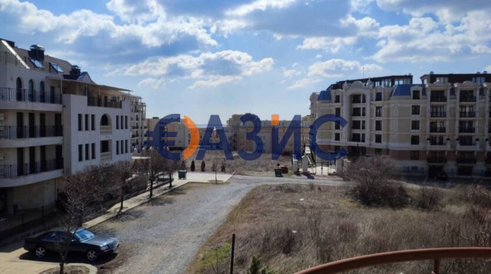 Продава се Двустаен апартамент в Свети Влас - 63 кв.м за 1064 €/кв.м - Снимка #12