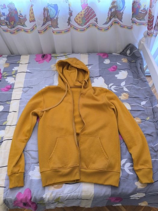 Суичъри с цип, зимно яке,есенно яке и риза