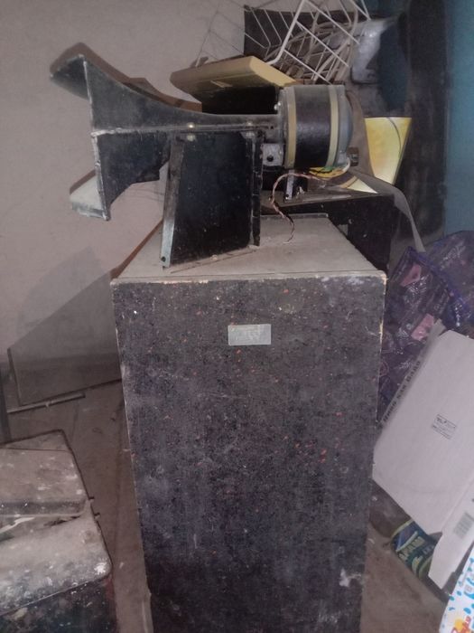 Акустическая колонка времён СССР,