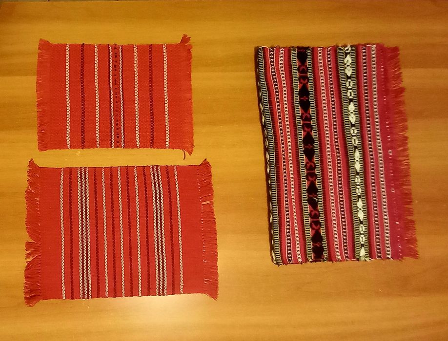 Nostalgii comuniste-3 ștergare tradiționale noi, țesute manual + o caseta din lemn pirogravat