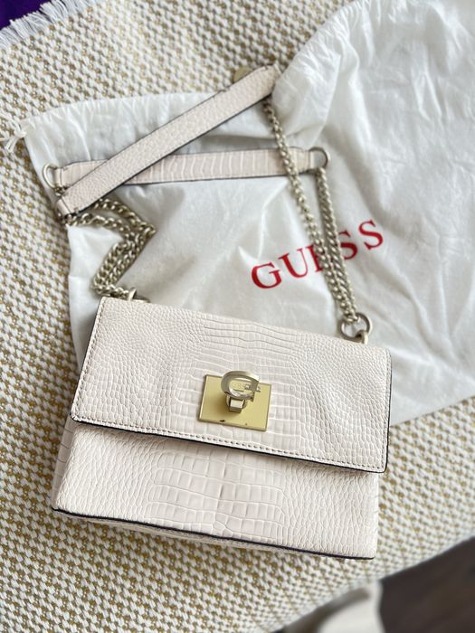 Дамска оригинална чанта Guess