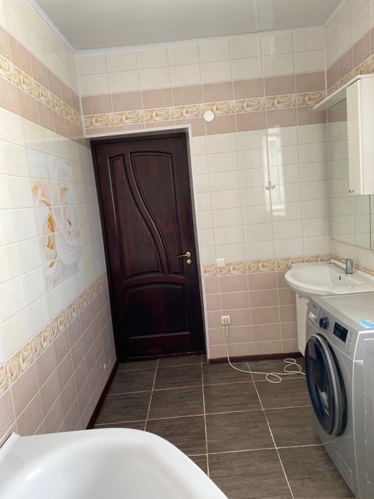 Продам частный дом с хоз постройками и гостевым домиком