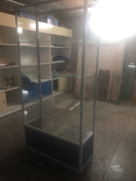 Продаю торговое оборудование б/у