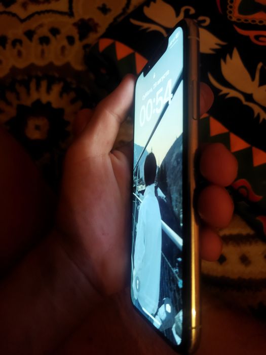 Iphone X памят 64гб