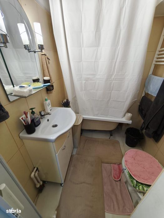 ROANDY-Casa mobilata si utilata-zona Democratiei