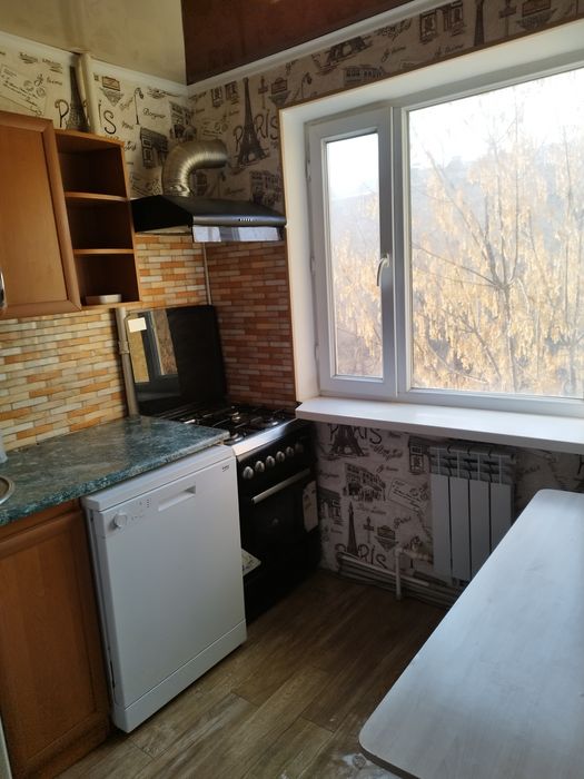 Продается 2 ком 101с 3/5 эт  Музколледж