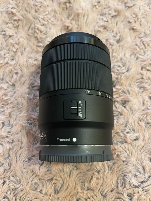 Обектив Sony E 18-135 мм