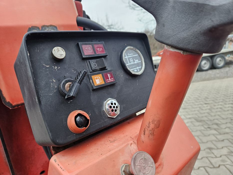 Weidemann 811 D/M  mini încărcător