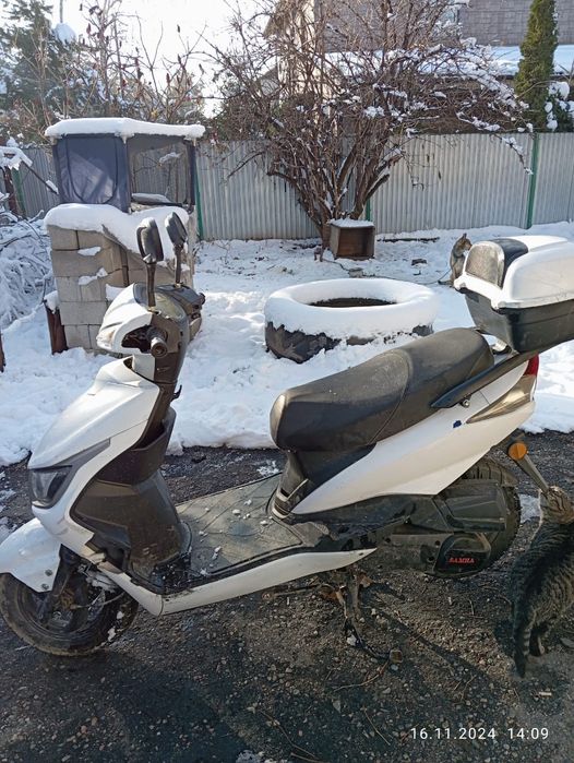 Продам срочно м8