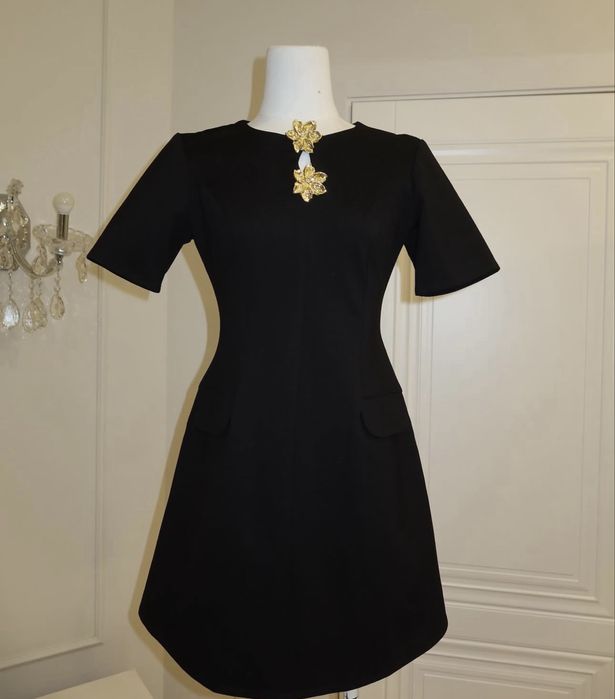 Платья для вечерних выходов.