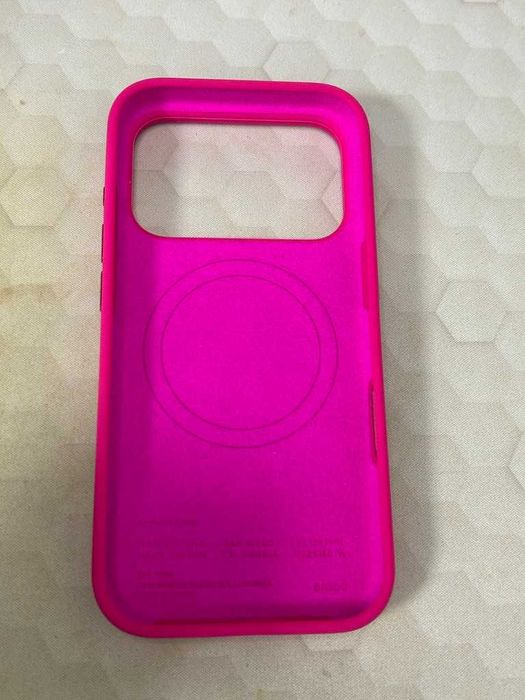 Husă elago Magnetic Silicone pentru iPhone 17 Pro– Roz – Nouă