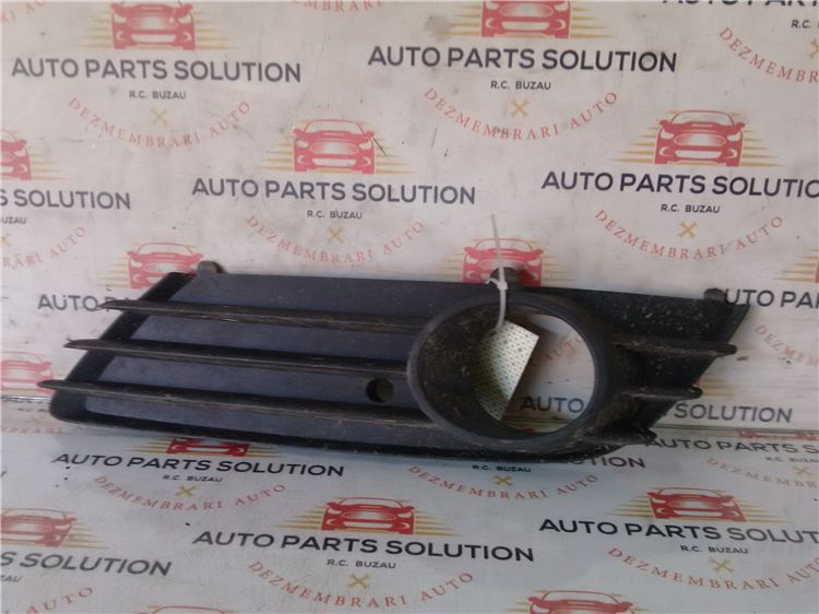 grila proiector stanga fata opel astra h