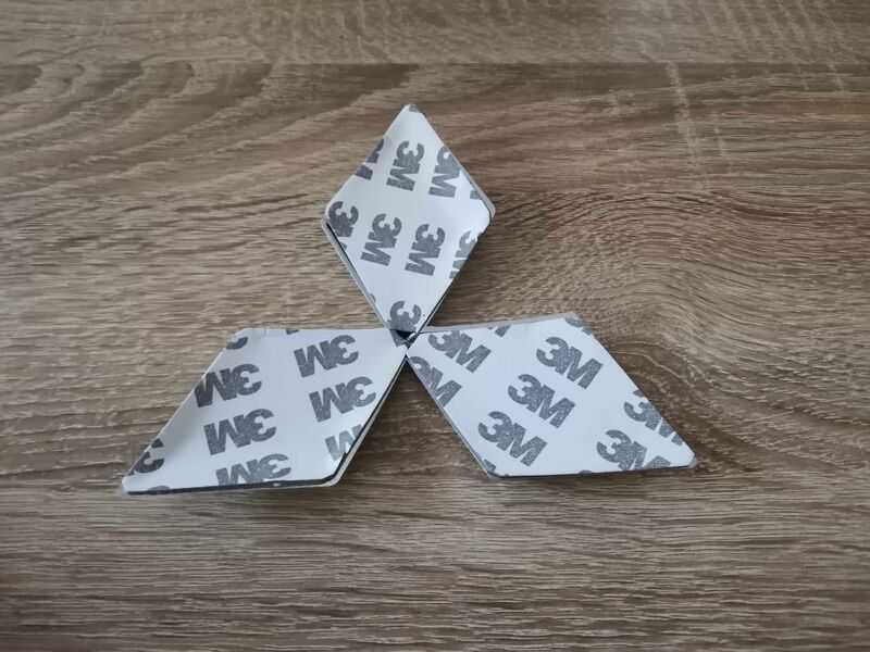 сребристо лого Mitsubishi 4 см