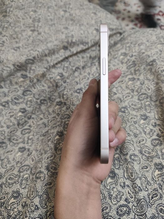 iPhone 13  без ремонт