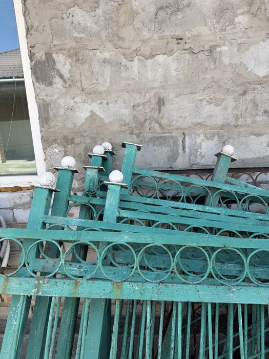 Продам железный забор
