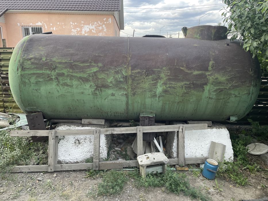 Продается бочка 3,1*1,3*1,3 м