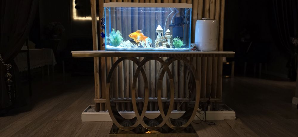 Продаю аквариум.